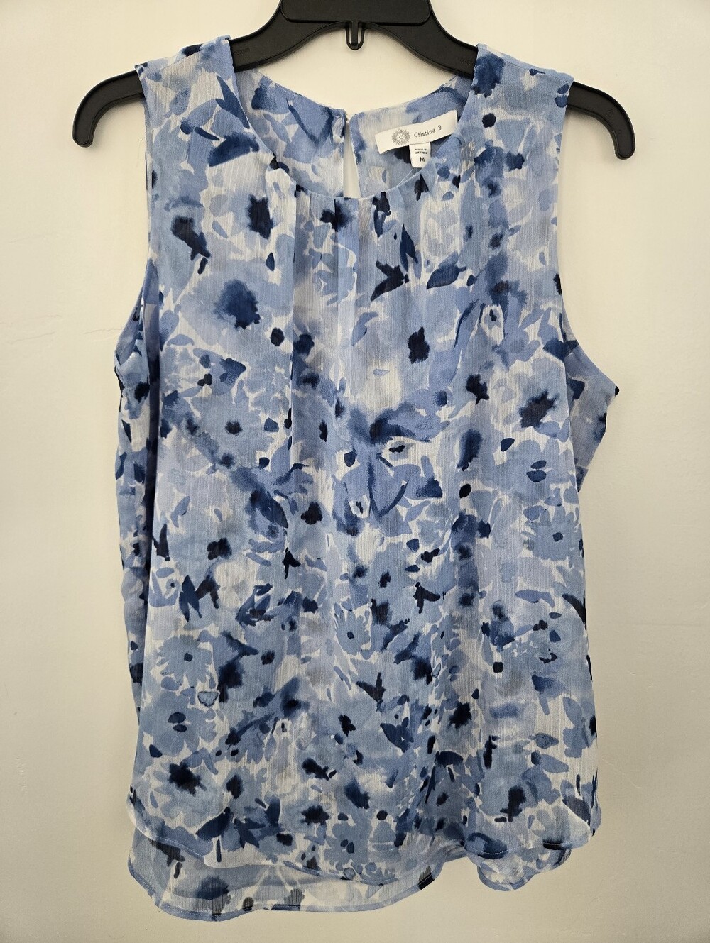 Cristina B Sleeveless Flowy Blouse. Size Medium. New